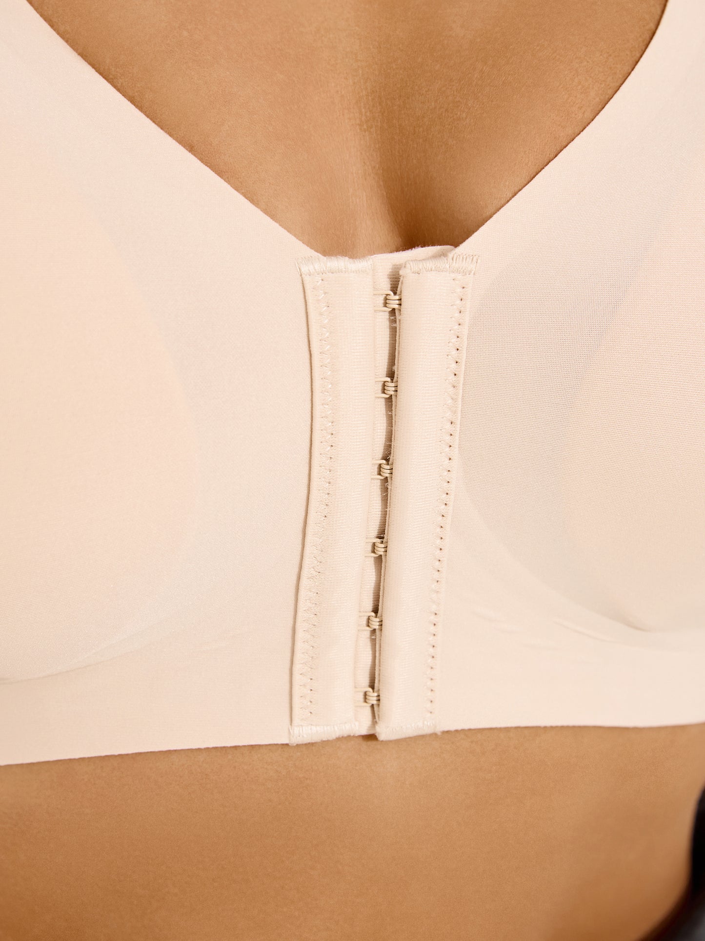 STARLINA bra with front closure